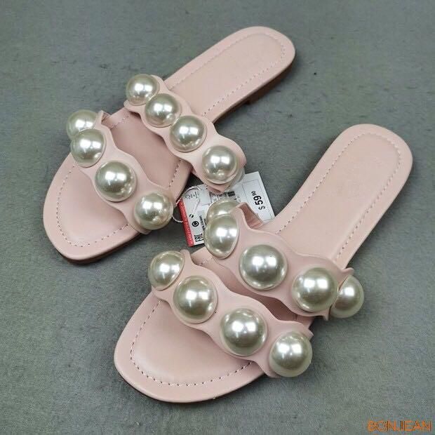 Women Beach Party Shoes Pearl Sandals Thin Belt Roman Flat Women Flip Flops Casual Flat Slippers Plus Size Women Beach Party Shoes Pearl Sandals Thin Belt Roman Flat Women Flip Flops Casual Flat Slippers Plus Size