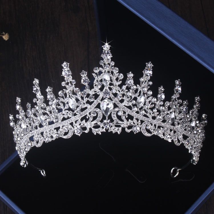 1 pcs Crown.