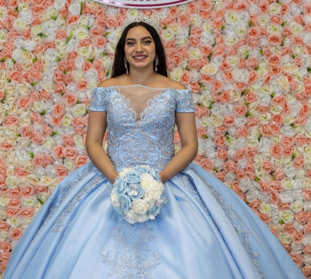Modesto cielo azul cielo azul 2022 bola vestido quinceañera vestidos de fiesta gorra mangas cortas fuera Modesto cielo azul cielo azul 2022 bola vestido quinceañera vestidos de fiesta gorra mangas cortas fuera