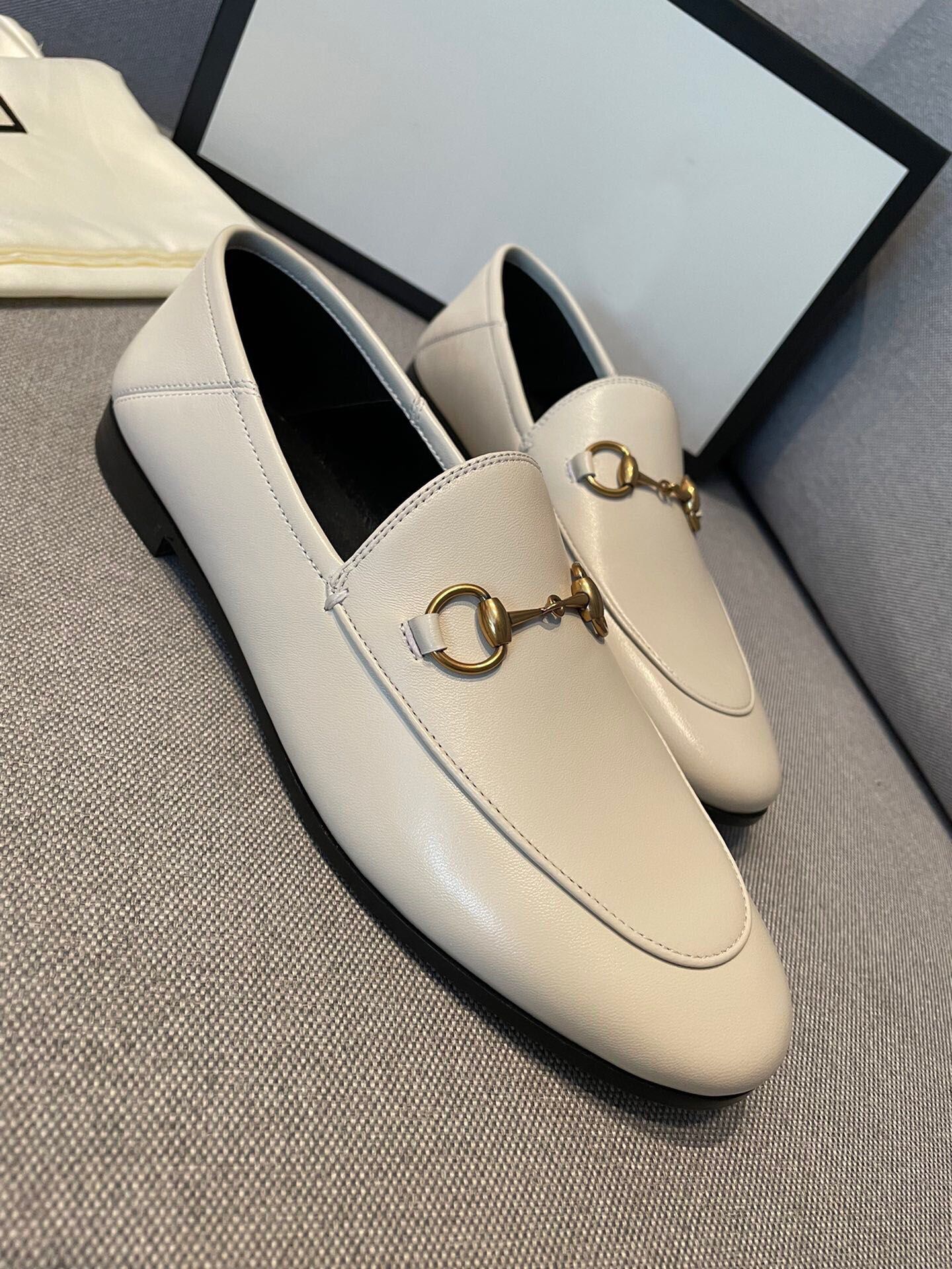 ZAPATO TACÓN PIEL - Rojo | ZARA España