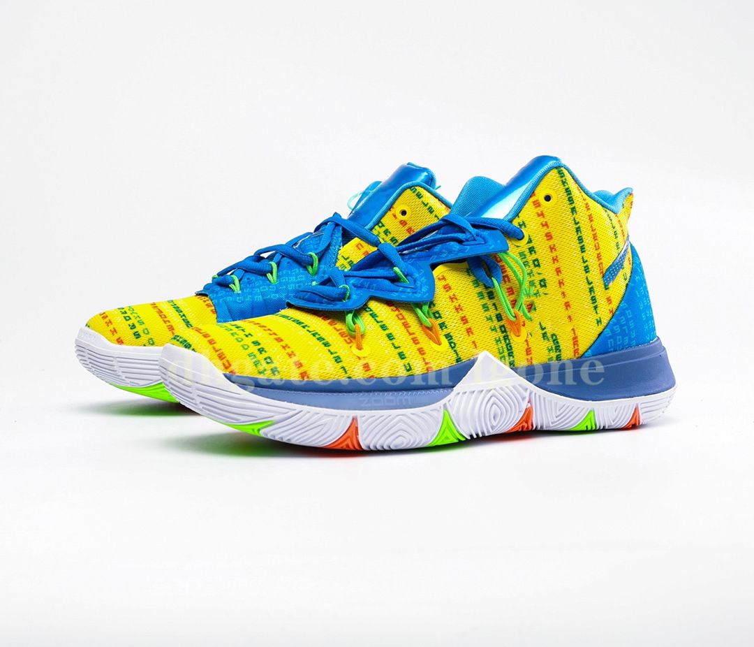 black white and gold kyries