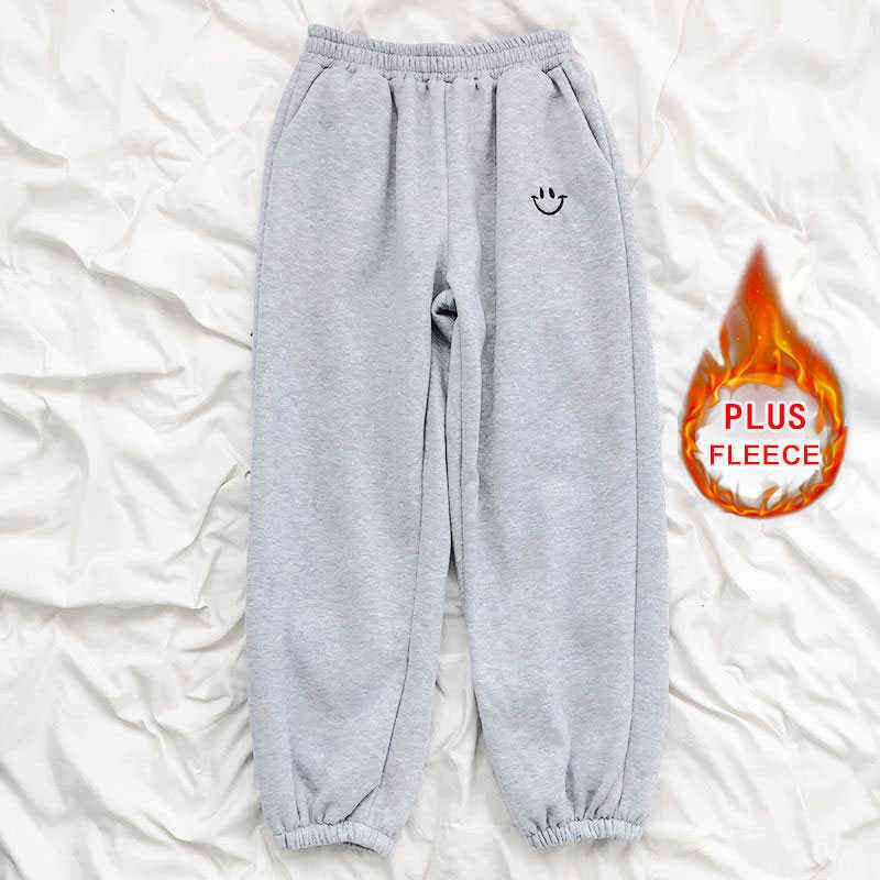 b Plus Fleece Gray