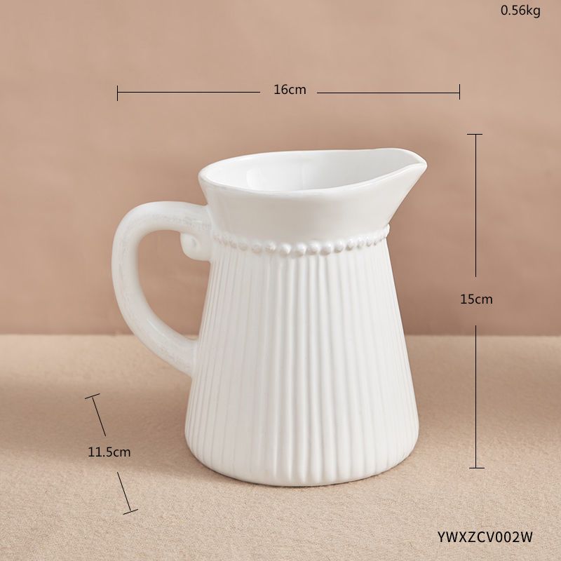 Vase blanc moyen