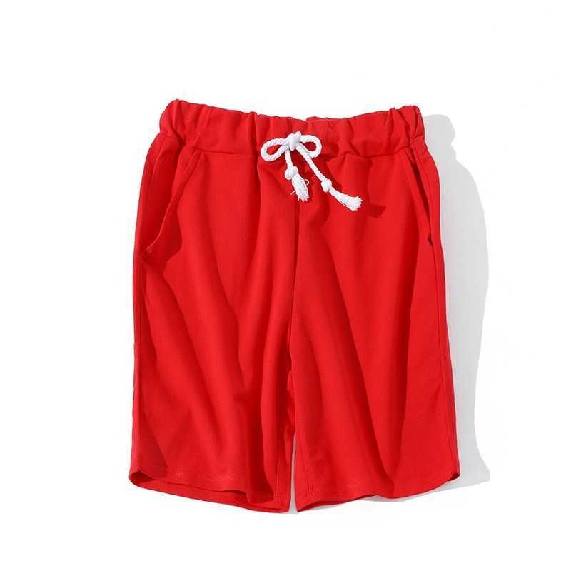 Rote Shorts