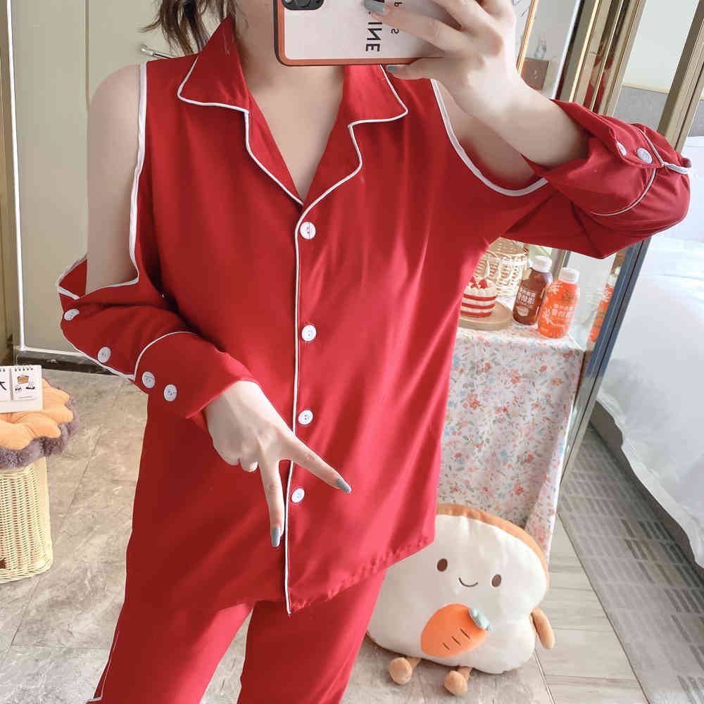 Röd pyjamas uppsättning