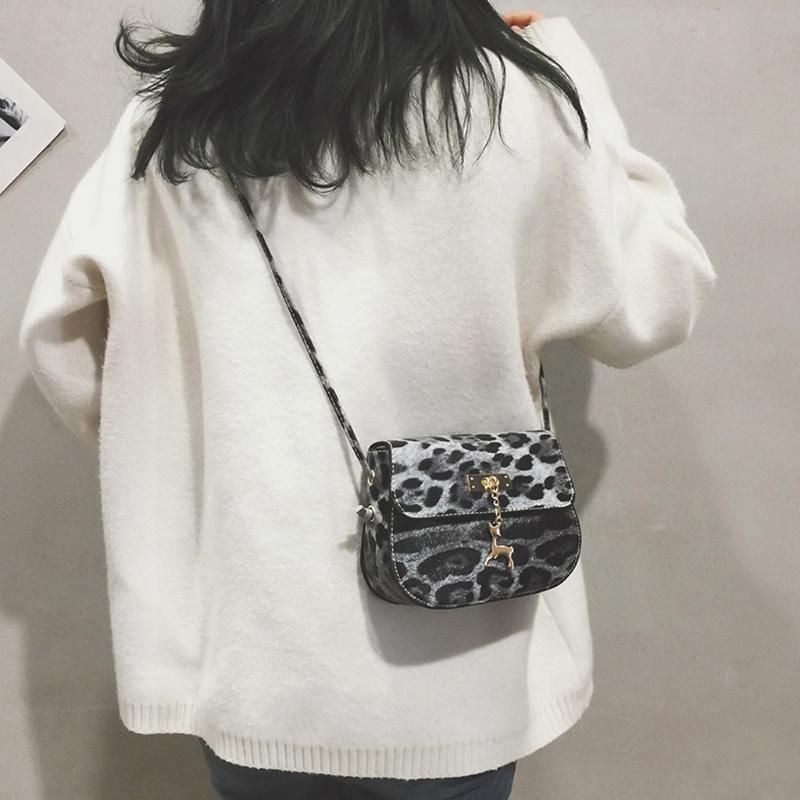 ferragamo nylon bolsa