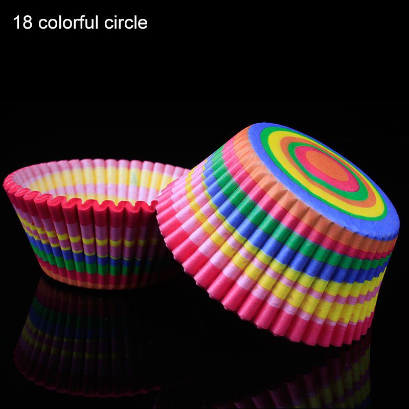 18 دائرة ملونة