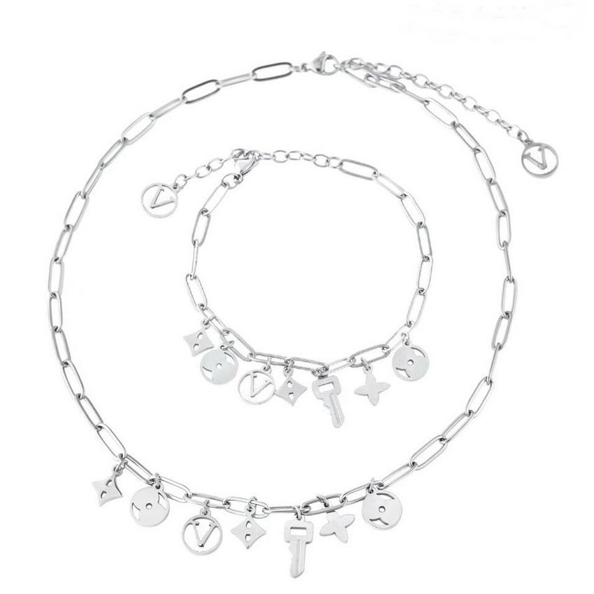 White gold/Bracelet+Necklace