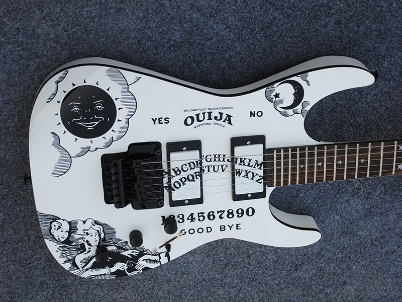 Guitare blanche