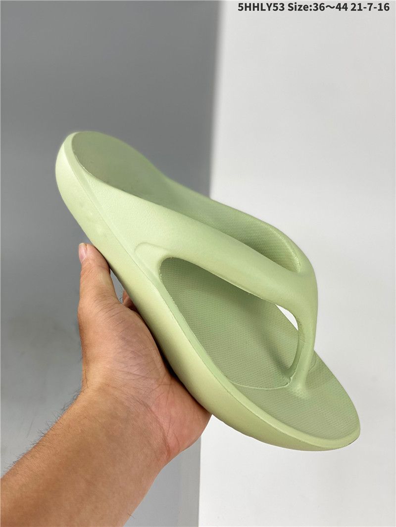 Mens Flip Flops Taw Toe Summer Beach Slippers Sandals For Swimming Walking Casual Shoes Wheat 