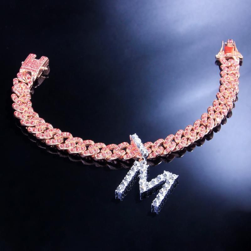 Pink chain-Remark letter