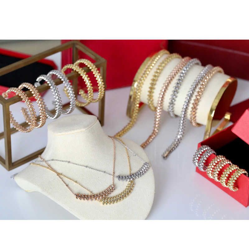 Hot Merk Mode Sieraden Set voor Dames Vergulde Rive Steam Punk Party Mode Clash Design Oorbellen Ketting Armband Ring