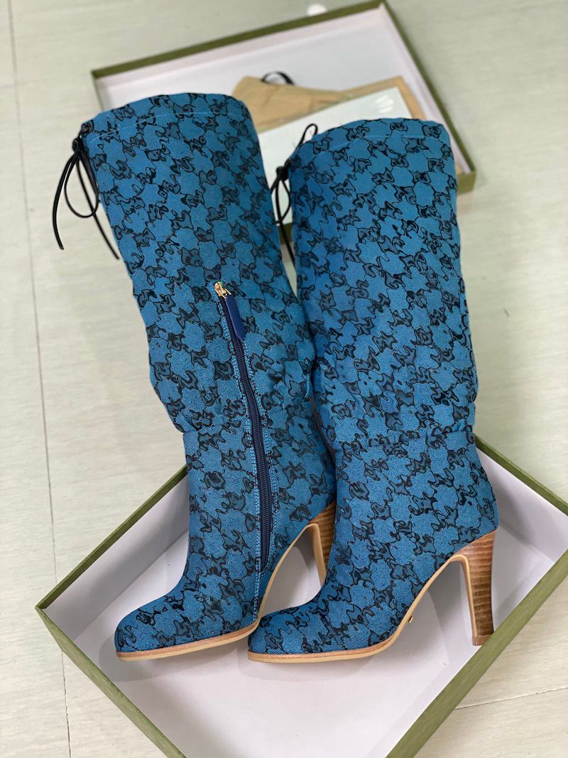 Botas camperas azules modelo Hostalet - Oveja Bohemia