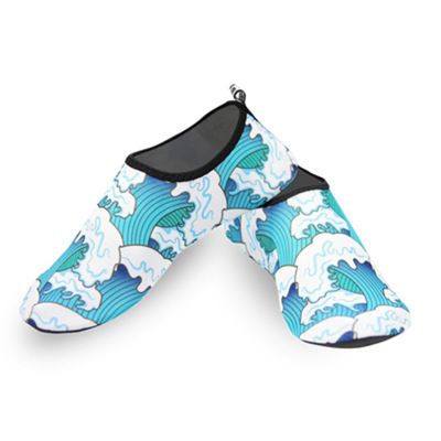 blue waves beach socks