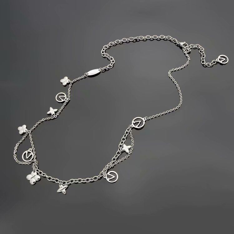 White Gold/necklace