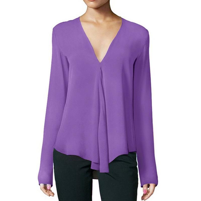 Фиолетовая блузка женщин