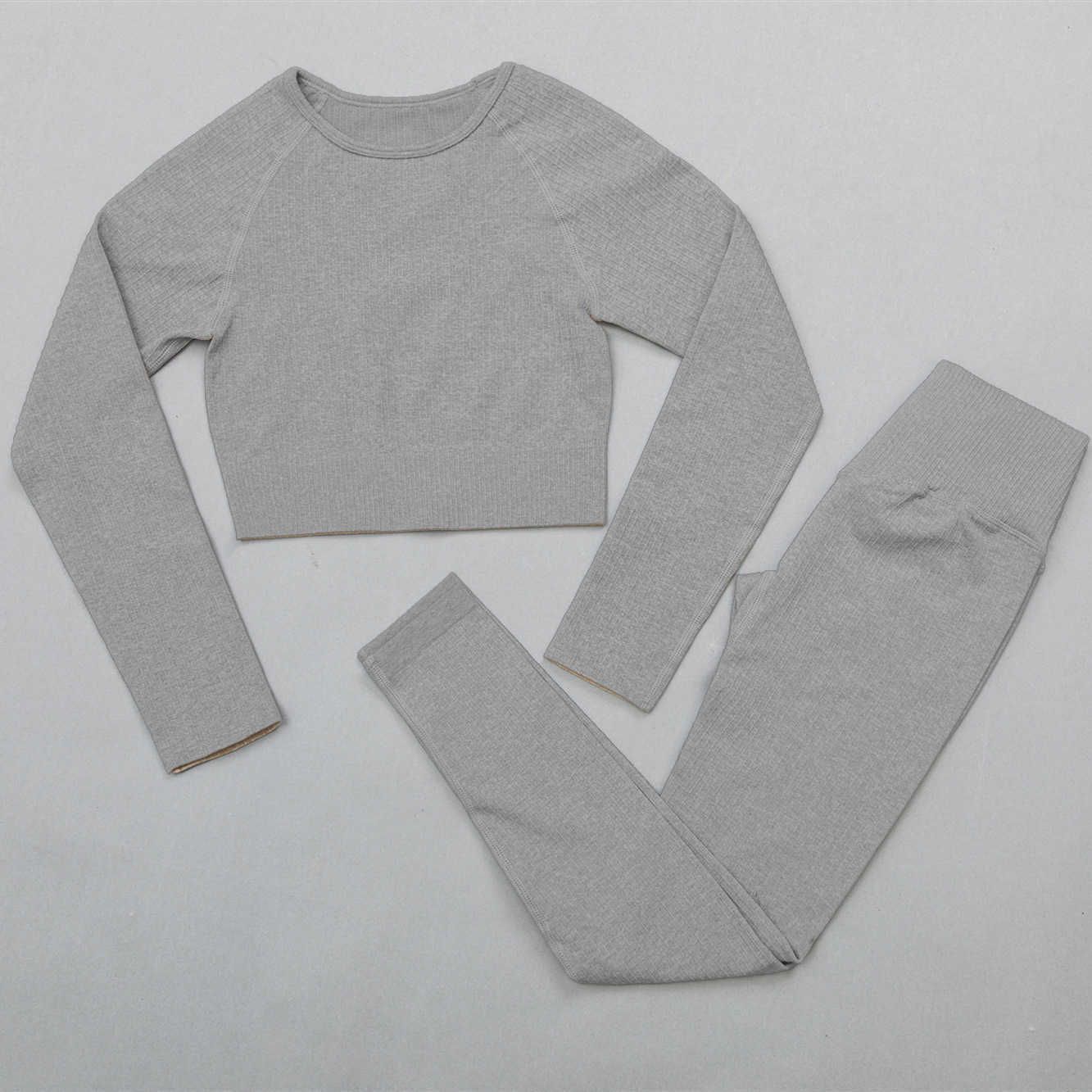 Set di camicia grigio chiaro