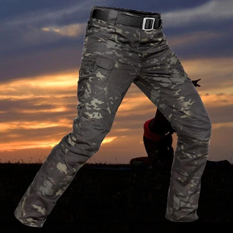 18 Schwarze Camo