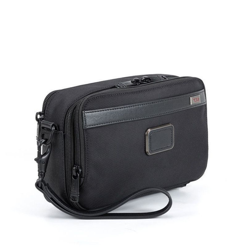tumi alpha 3 clutch