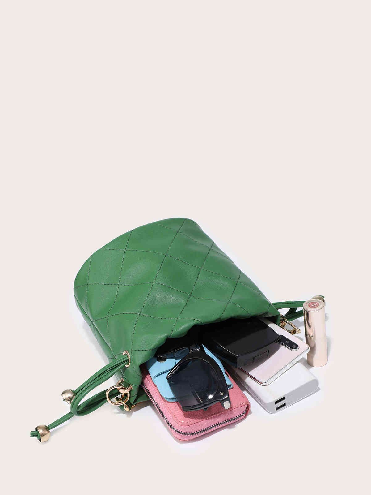 military wives handbolsas