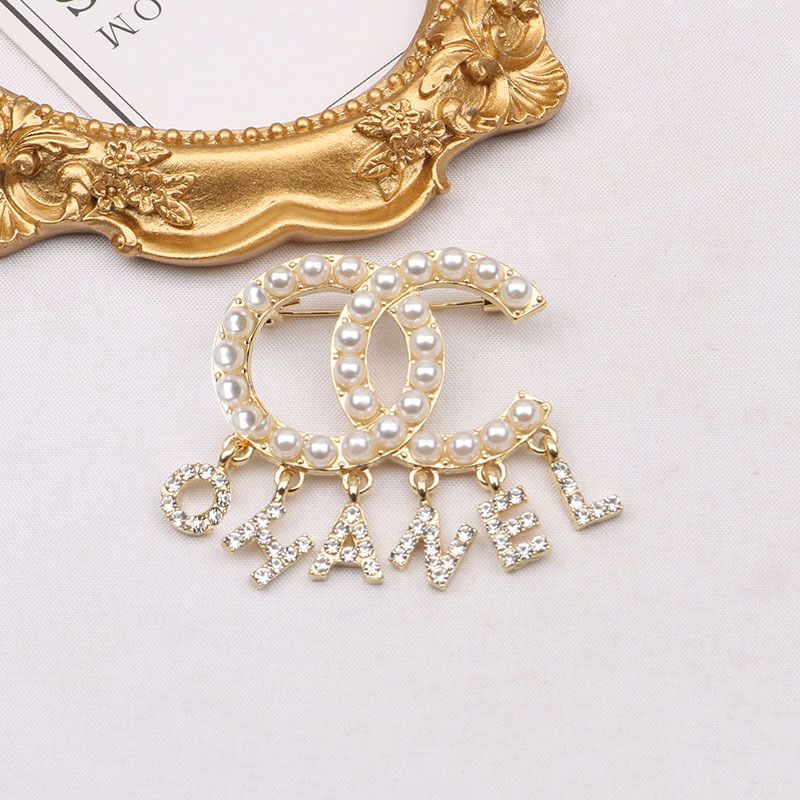 Designer Letter Brooches Pins For Women And Men Top Quality Fashion Brooch  Pin Jewelry Accessories Gift Drop Ship From Fashionladies2007, $4.42