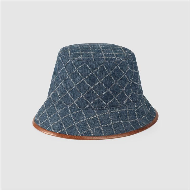 Cappello a secchio