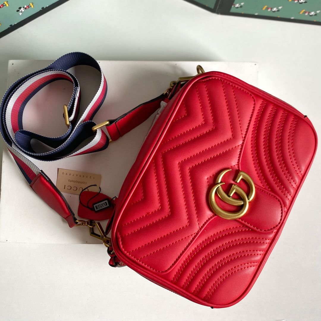 gucci crossbody bolsa with heart on back