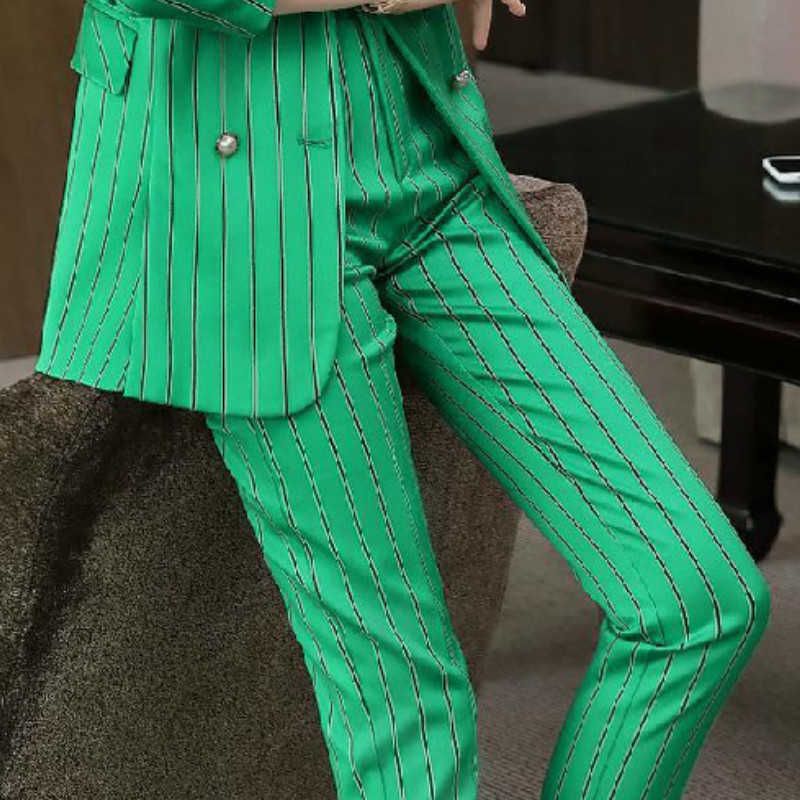 Pantalon vert seulement