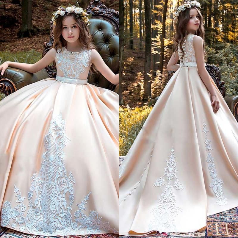 Compre Vestidos De Niña Sin Mangas Primera Comunión O Cuello Con Arco Sash  Flor Girl Ball Ball Balls Custom Hecho Vestidos Primera Comunion A 119,9 €  Del Heathera | Es.Dhgate.Com