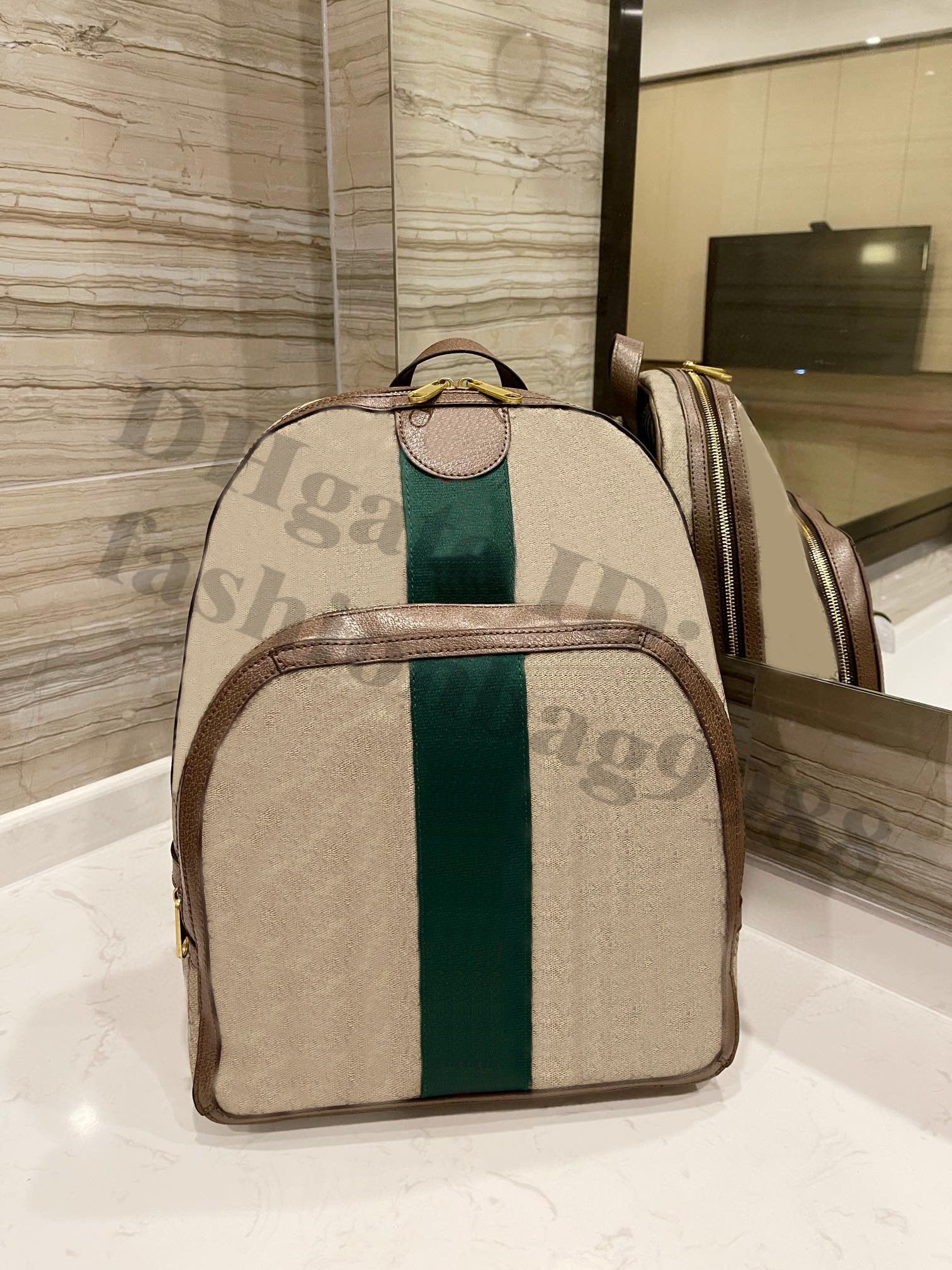 Unisex Daily Life Brand Big Backpack For Men Spring Lady Fashion Design Real  Leather Large Capacity Hand Cross Body Bags Travel M Women Luxury Ladies  Bag Full Letters From Fashionbag9988, $69.64