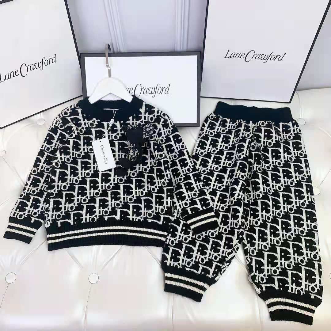 Compre Niño Niño Niño Vestido De Ropa De Invierno Cálido Bebé Niña Ropa  Negra Ropa Suéter + Pantalones Diseñador Ropa Infantil 2021 A 58,9 € Del  Emma19971021 | Es.Dhgate.Com