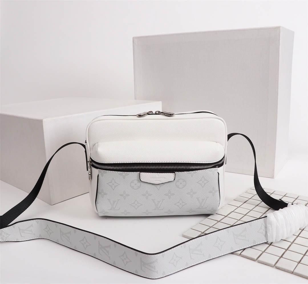 Compre Louis Vuitton M30233 Mensajero Al Aire Libre Taiga Taiga Cuero LV  Bolsa De Hombro A 65,78 € Del Handbagstop | Es.Dhgate.Com