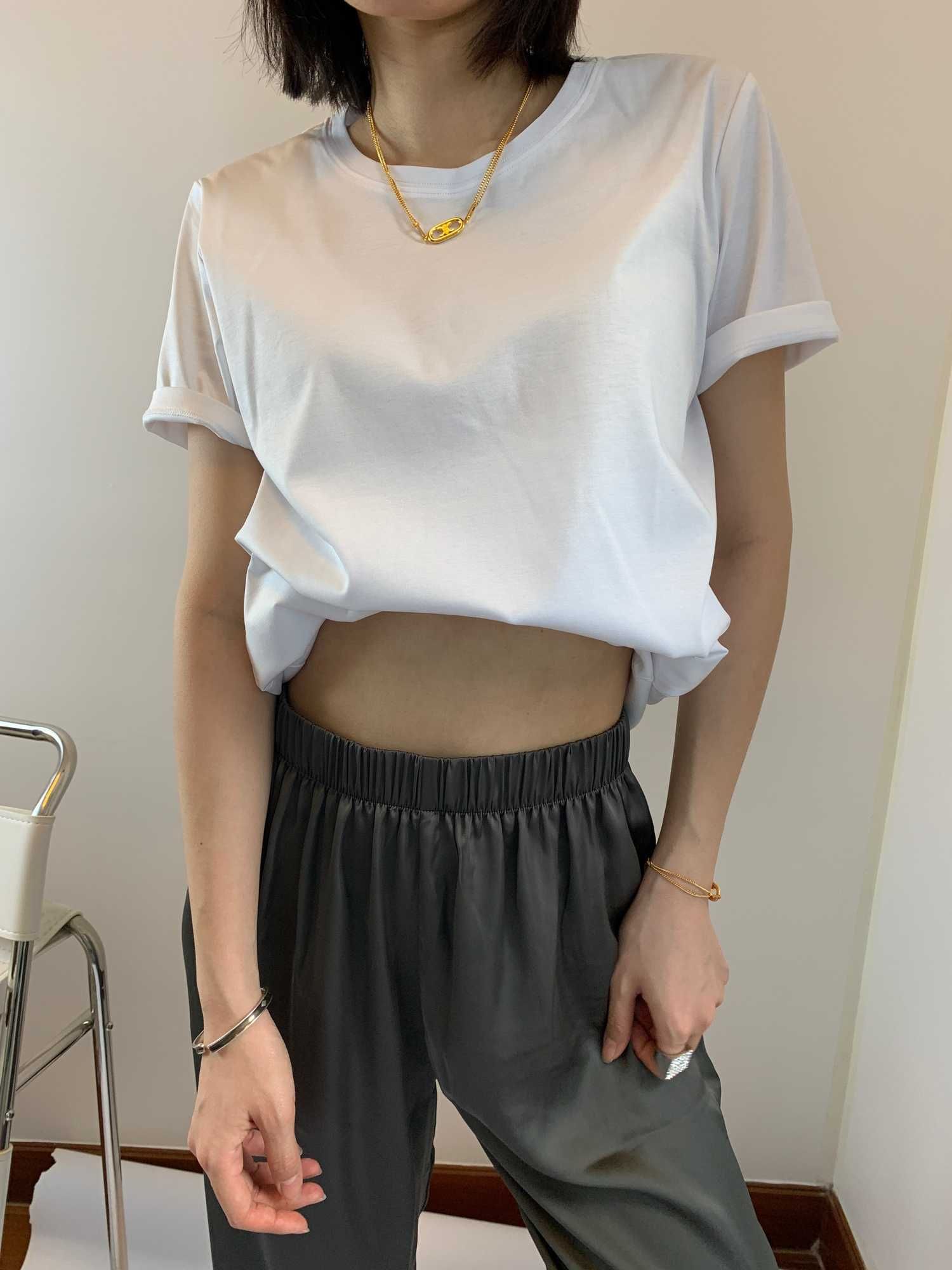 Round Collar White