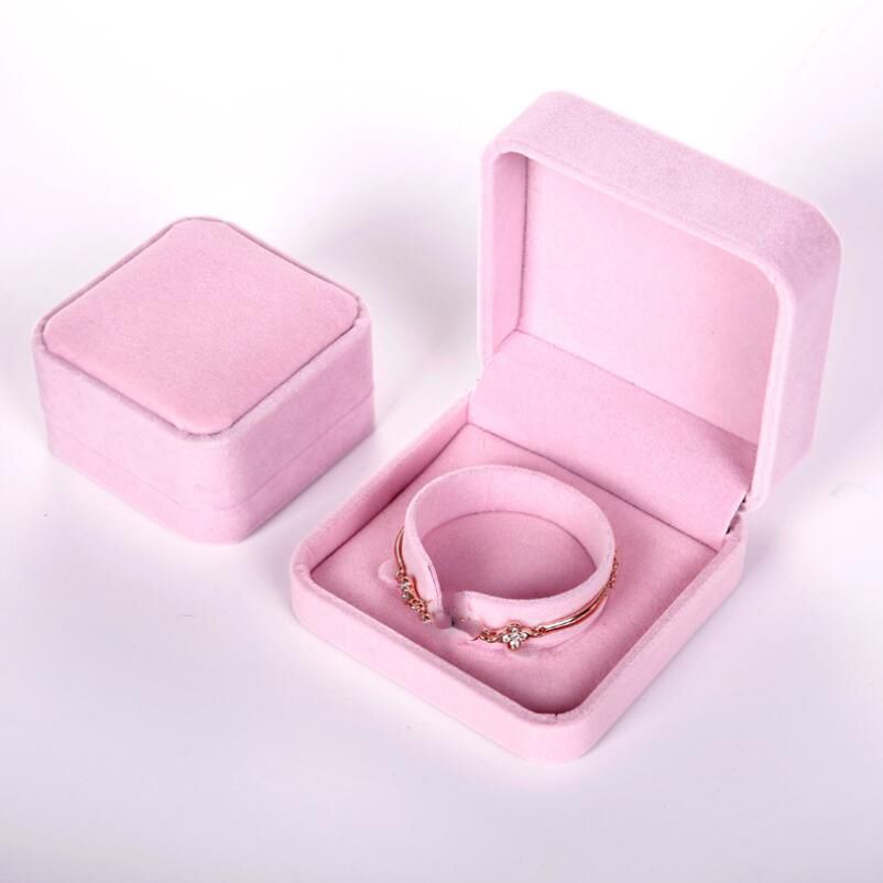 Roze: Bangle Box