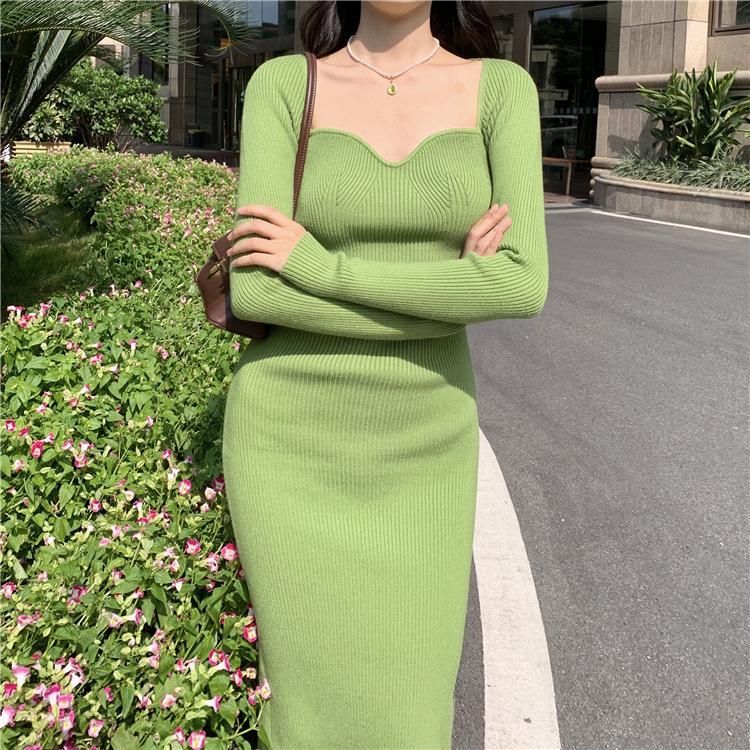 green dress