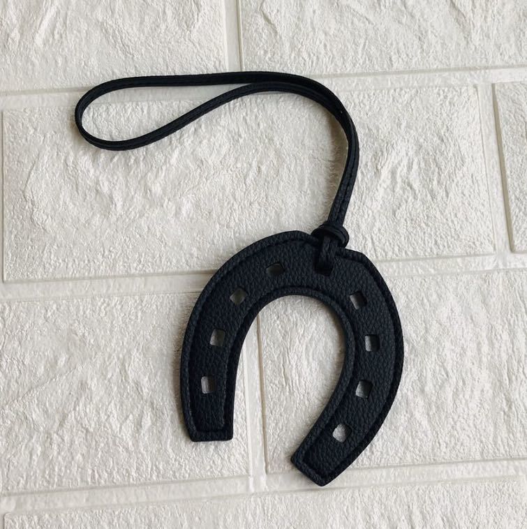 Fashion PU Leather Horse Hoof Horseshoe Keychain Handbag Key