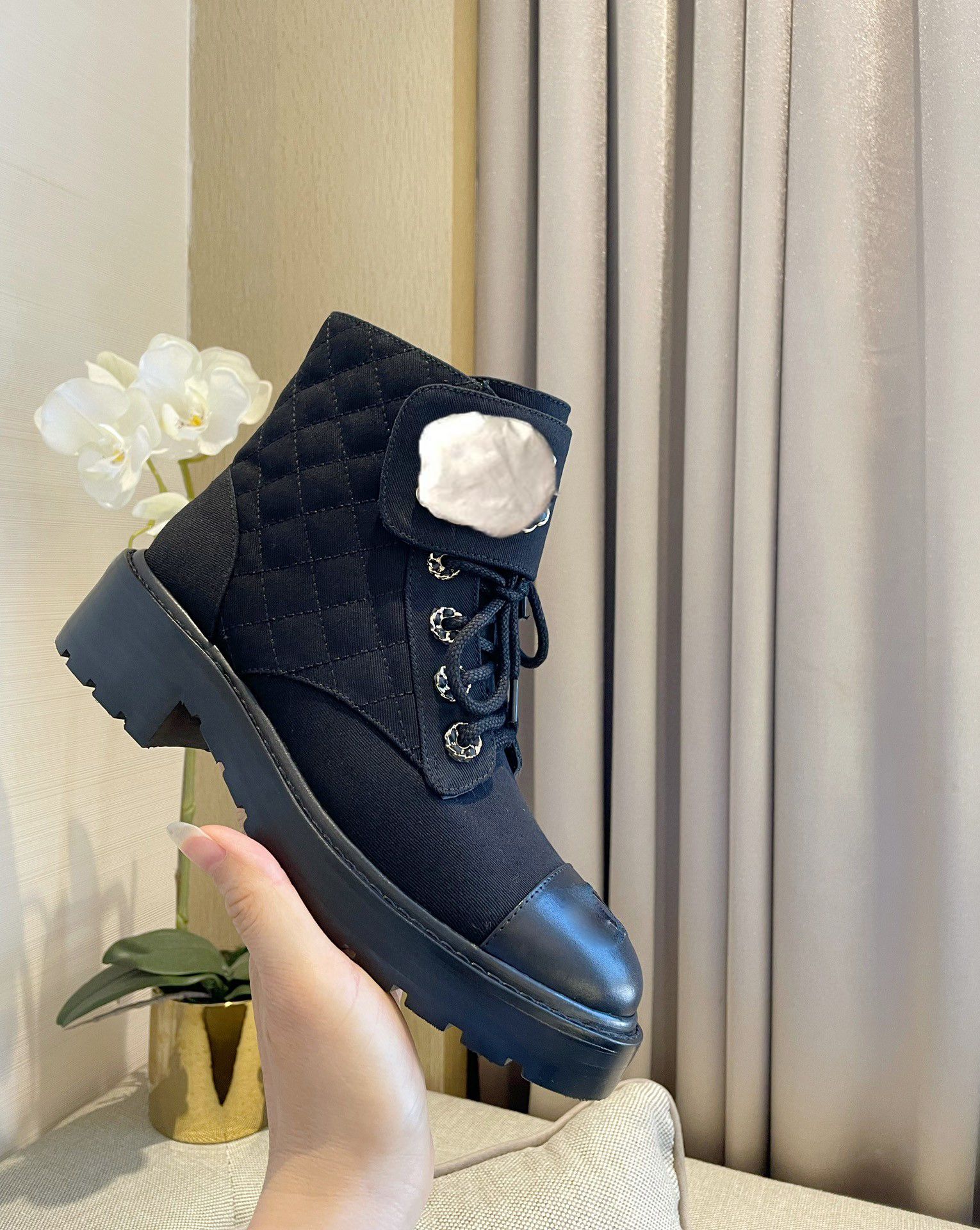 Winkel Voor Laarzen Online, NIEUWE1 Damesschoenen Dames Hakken Schoenen  Dames Schoenen Appartement Zwart Lederen Buiten Tegen Prijzen Als 89,1 €  Stuk |DHgate