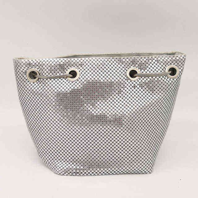 Srebrna torba aluminiowa