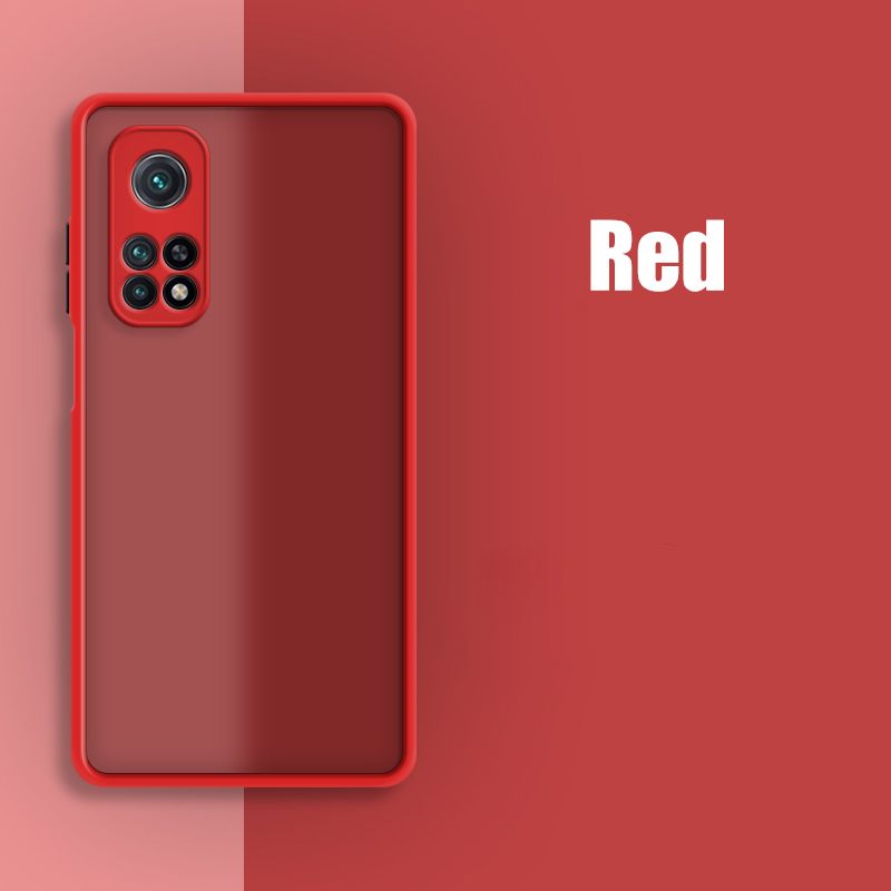 أحمر