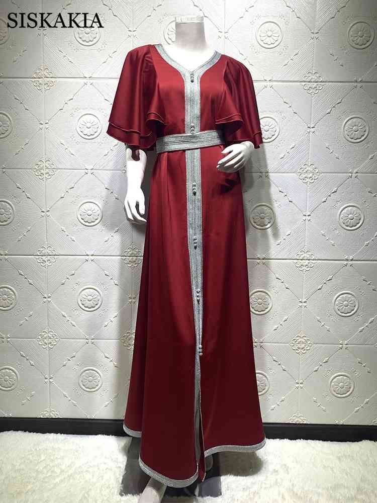 Maroon Kleid