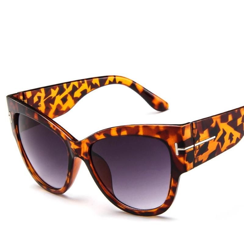 Leopard doppelt grau