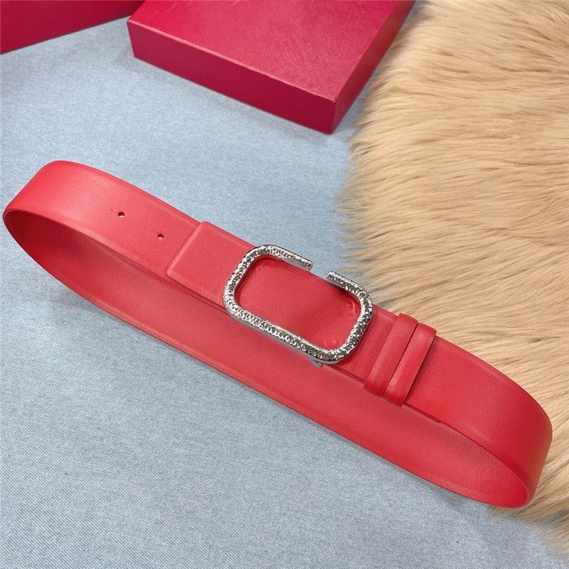 Red-silver buckle 1