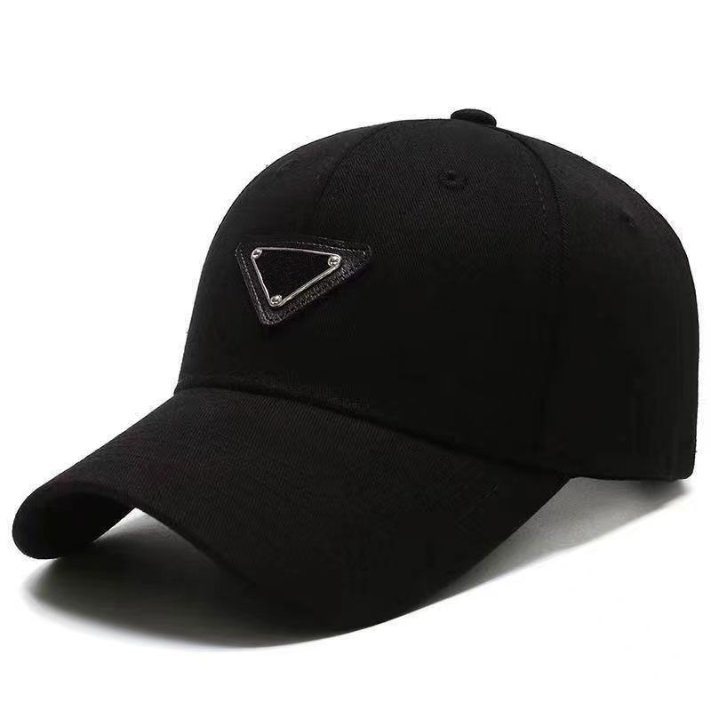 casquette de baseball noire