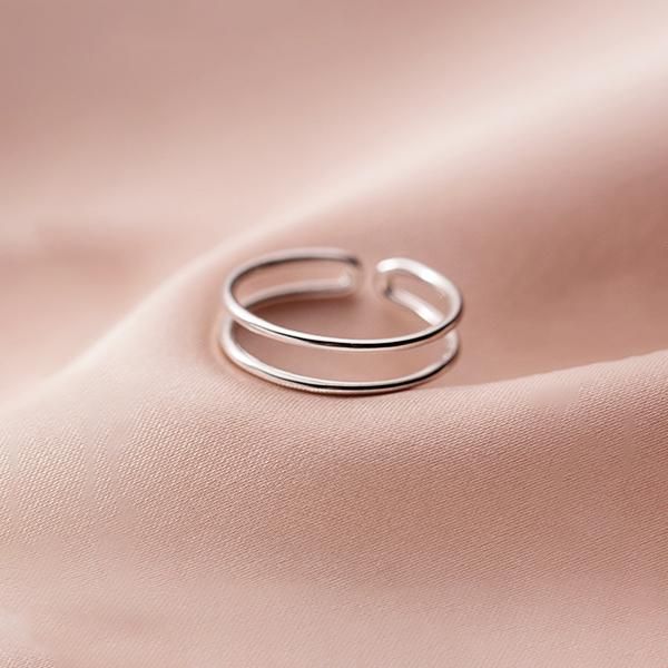 Double Line Ring