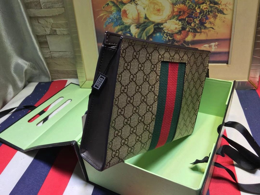 gucci underarm bolsa