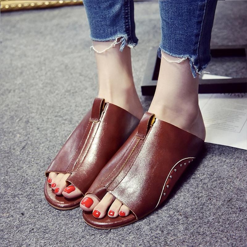 sturdy sandals womens
