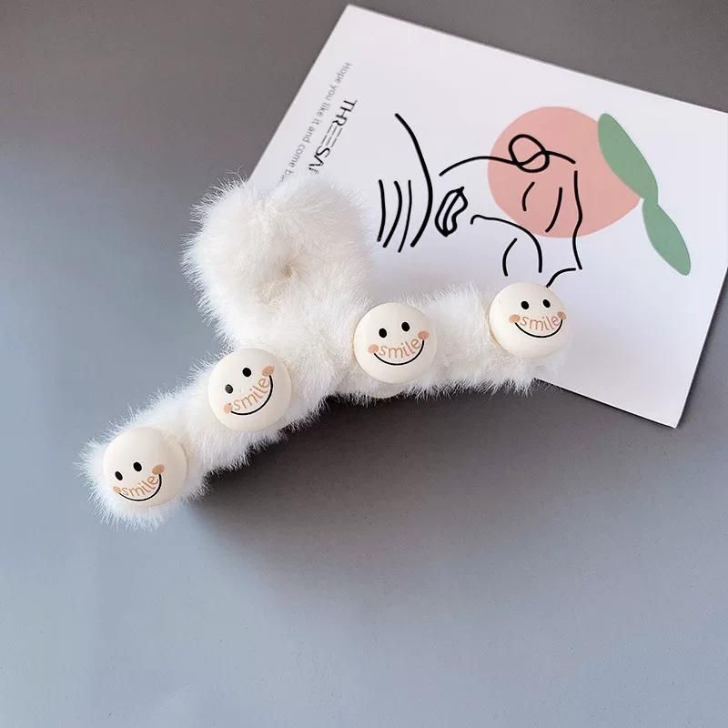 White smiley hairy c Hair Claws