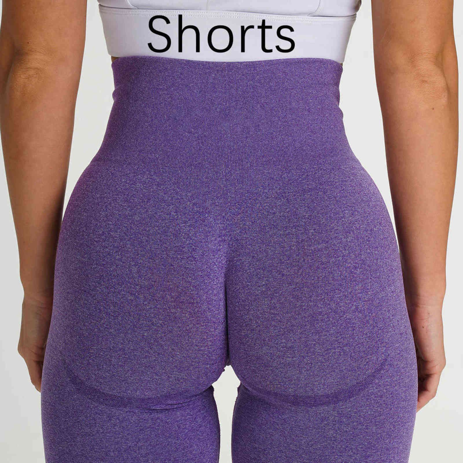 Shorts roxos