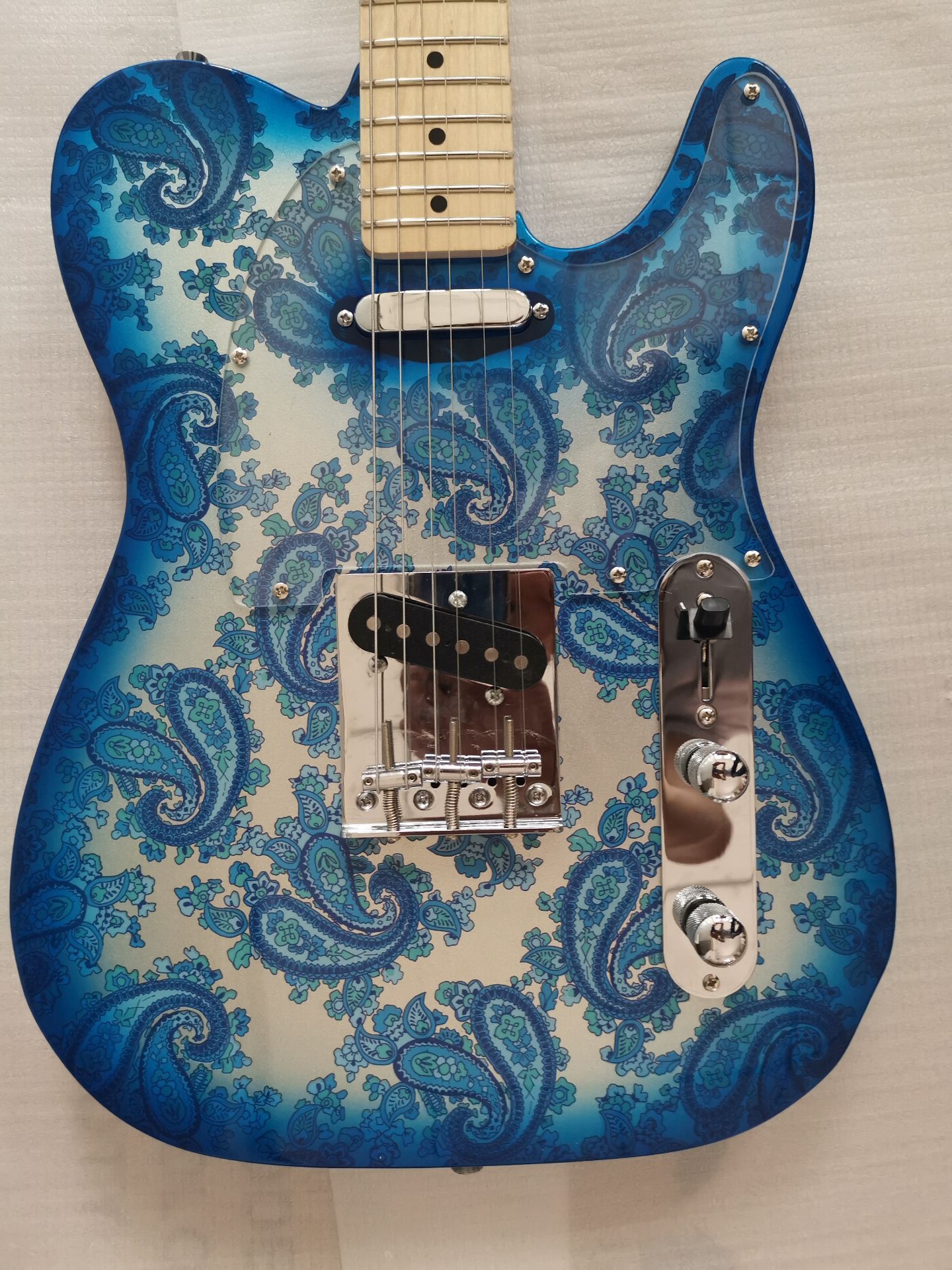 Rare Crook Brad Paisley Signature Blue Sparkle Tele Electric Guitar Rounded Input Jack, Maple