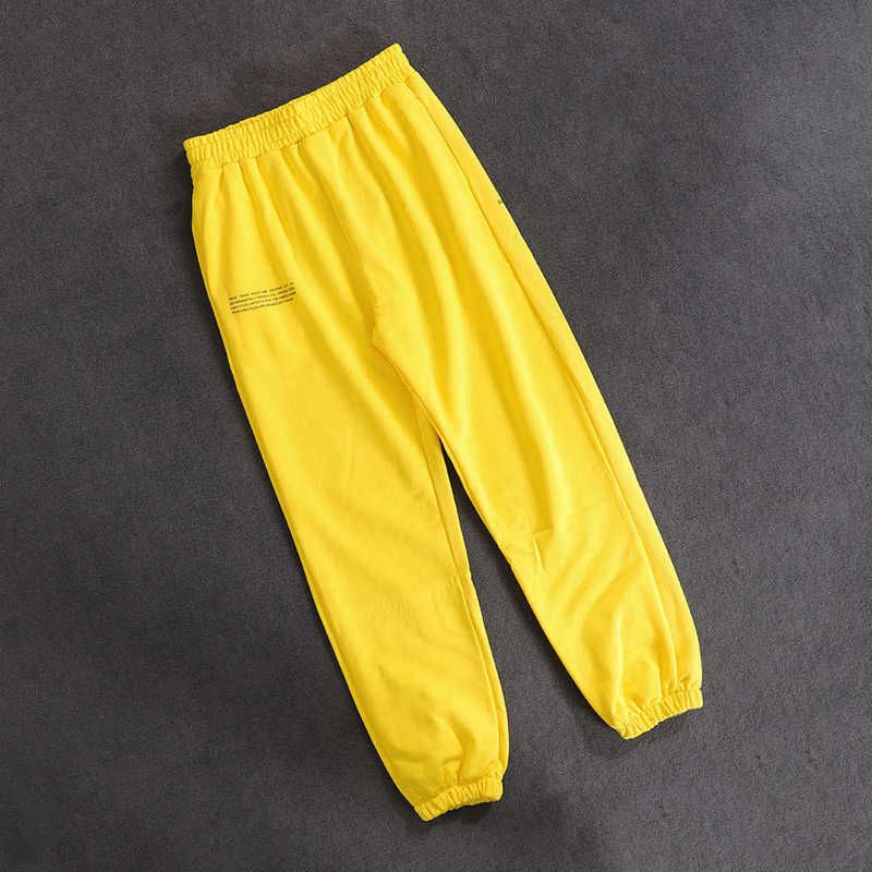 Żółte spodnie